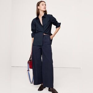 NWT Banana Republic The Everyday Navy Shirt Size  Small (#709387)